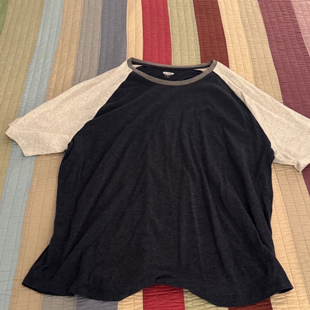 Old Navy Black and Light Gray Raglan Short Sleeve Tee